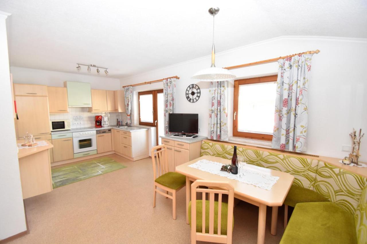 Apartamento Haus Waldner Aschau Im Zillertal Exterior foto
