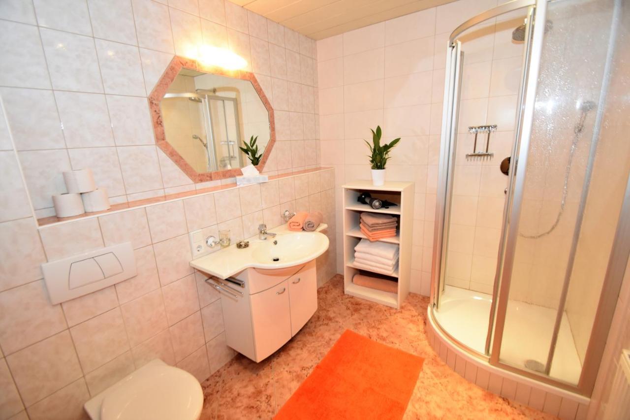 Apartamento Haus Waldner Aschau Im Zillertal Exterior foto